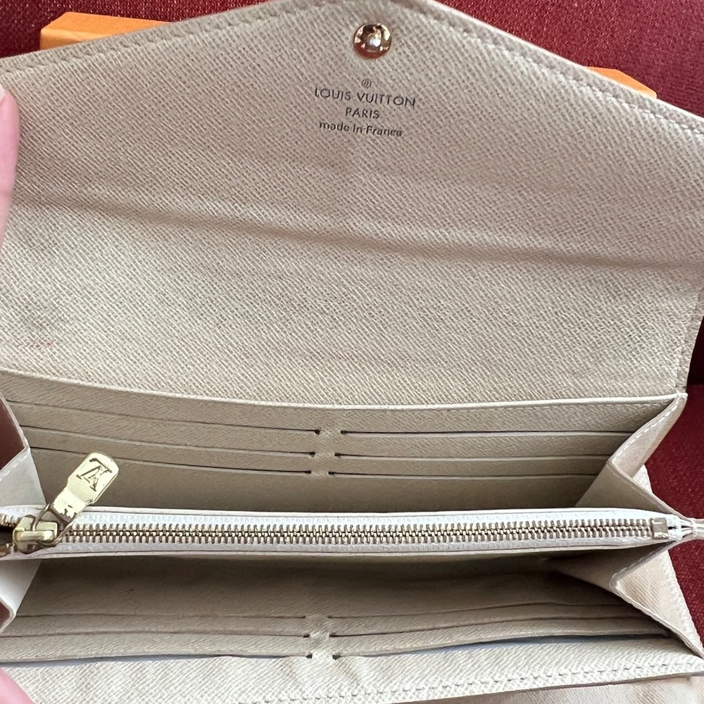 Sarah Wallet - Picture 4 of 13